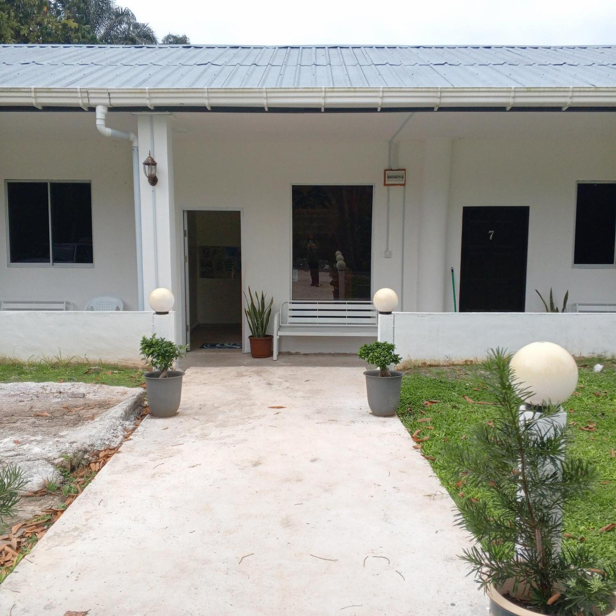 Sukau Tomanggong View Bed & Breakfast Exterior photo